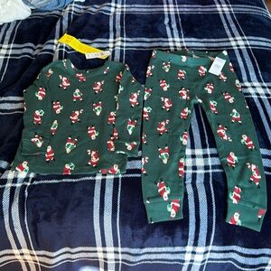 Gap holiday  2 pcs set nwt size for 2 yeast old